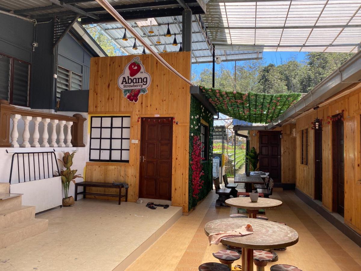 Aiza Homestay Opposite Abang Strawberry Taman Sedia Tanah Rata Exterior photo