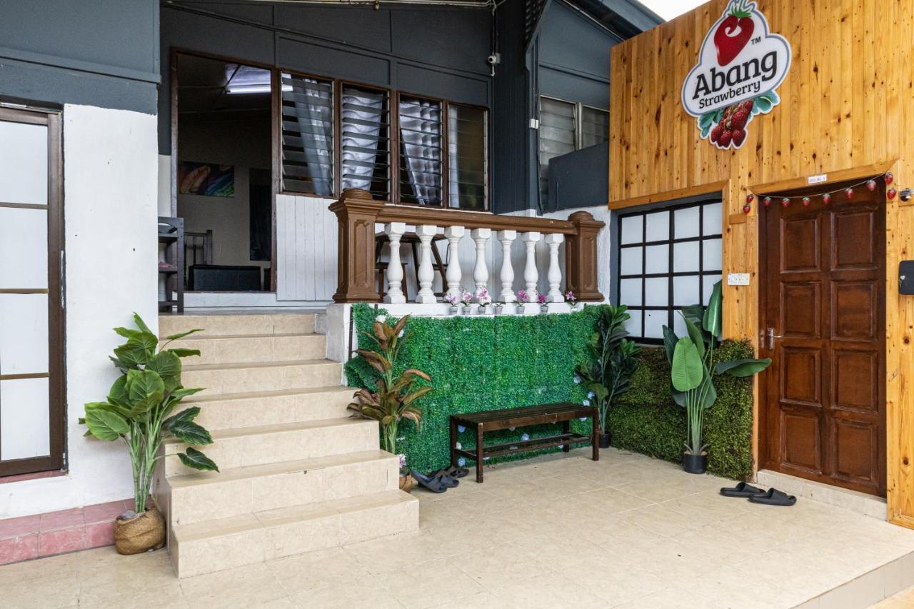 Aiza Homestay Opposite Abang Strawberry Taman Sedia Tanah Rata Exterior photo